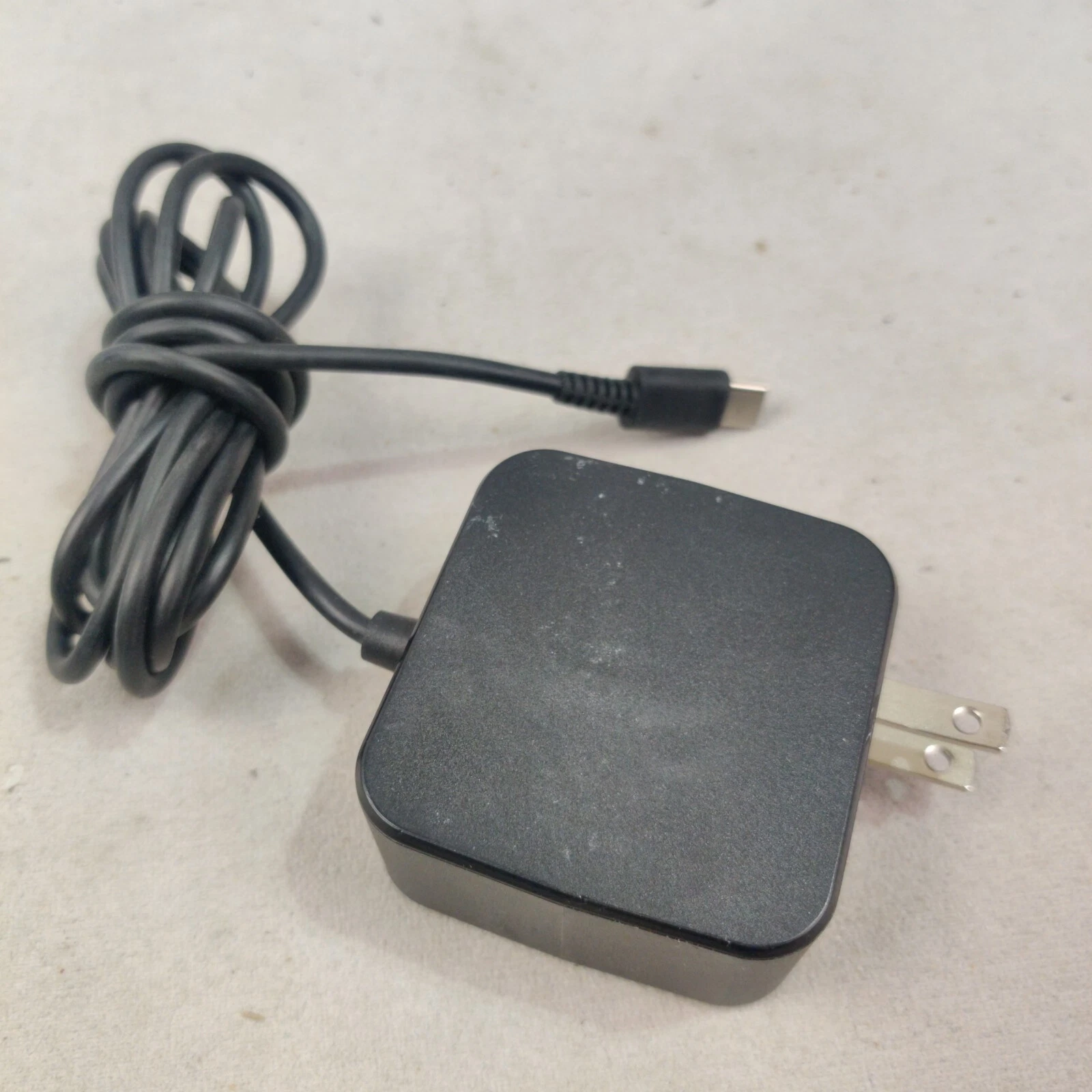 Lucent Trans 45w adapter for laptop and mobile